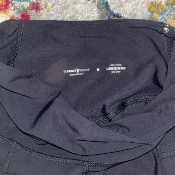 Old navy leggings - Picture 2 of 5